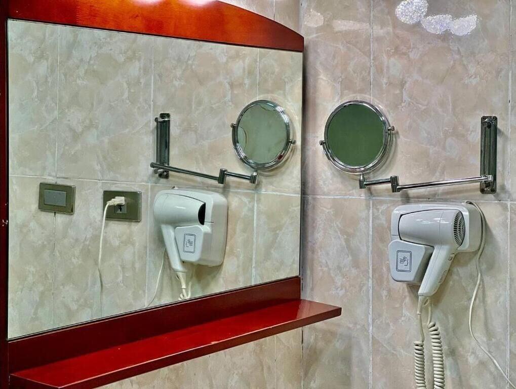 Cyan Hotel Addis Ababa Bagian luar foto