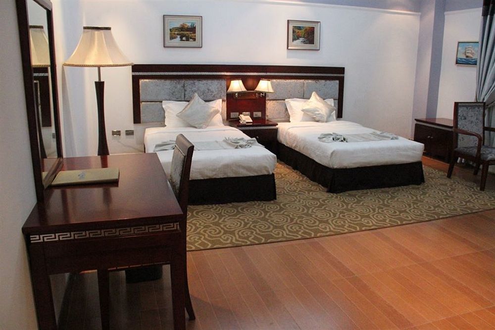 Cyan Hotel Addis Ababa Bagian luar foto
