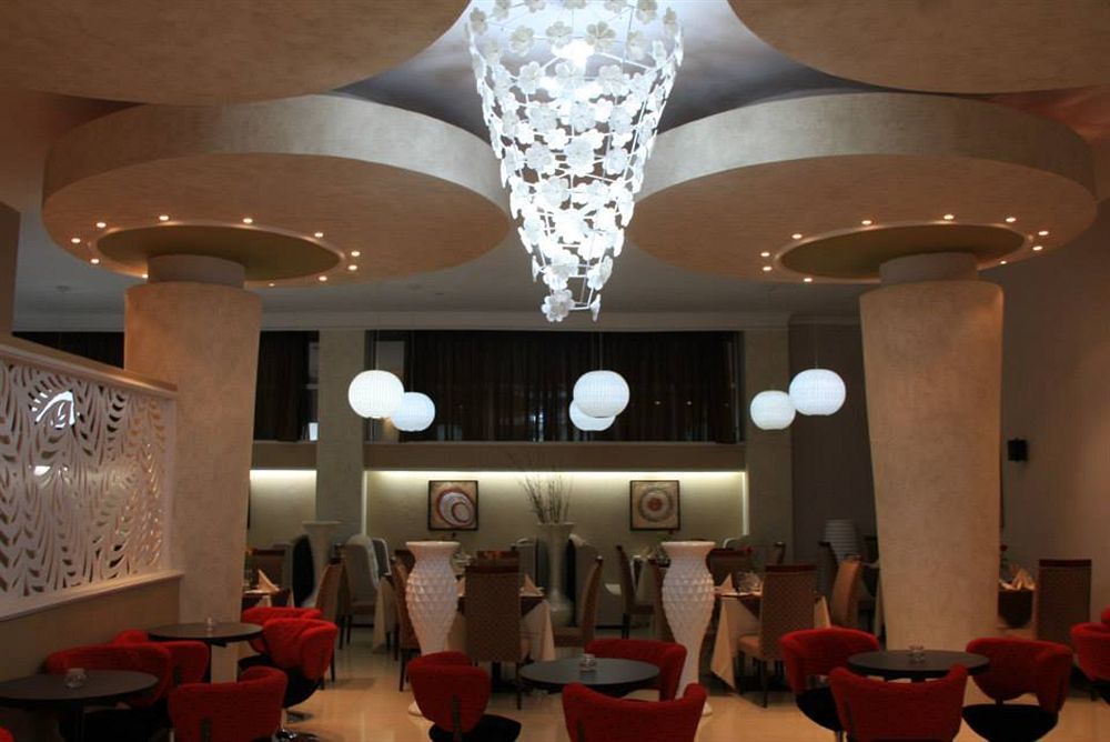 Cyan Hotel Addis Ababa Bagian luar foto