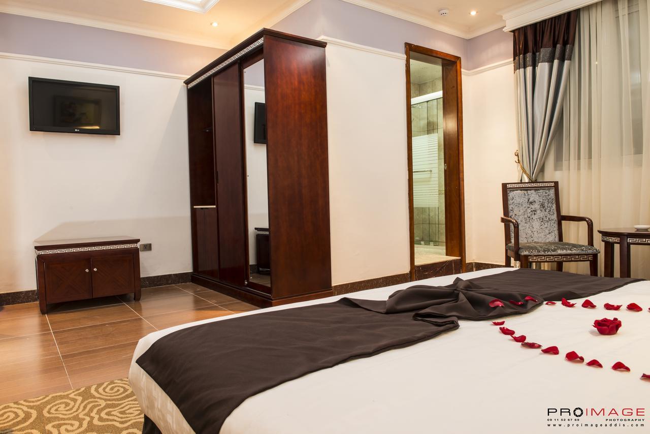 Cyan Hotel Addis Ababa Bagian luar foto
